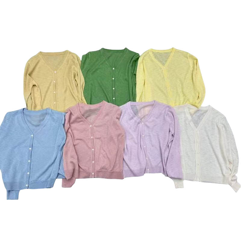 Lightweight Knitted Long-Sleeved Cardigan